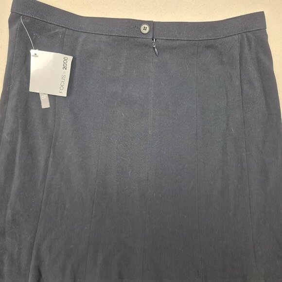 Focus 2000 Black Godet Flared Midi Skirt Back Zip Stretch Sz 10 NEW WITH TAGS!!! - Picture 3 of 5